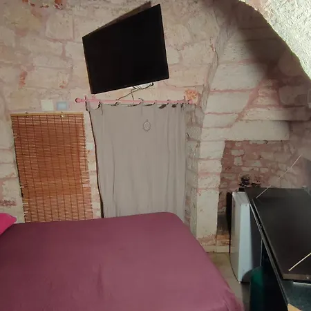 In Trullo Con Bagno Indipendente Apartment Martina Franca